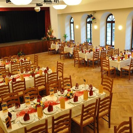Hotel Goldner Loewe ستولبين المظهر الخارجي الصورة